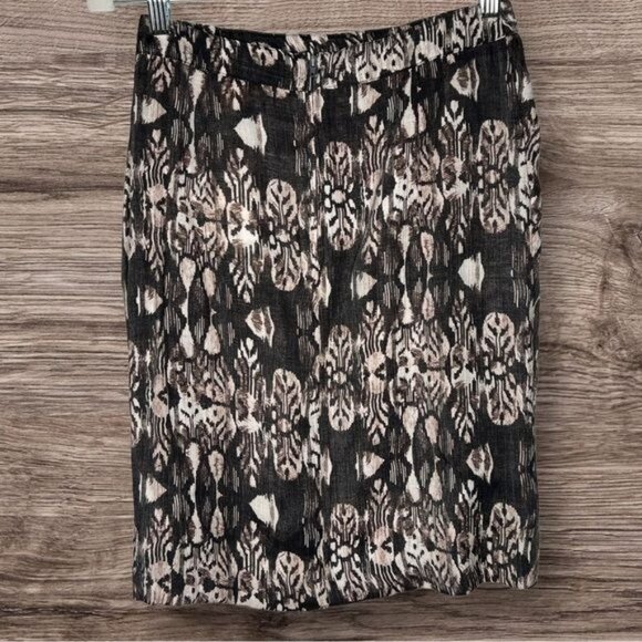 H&M Ruffle Skirt: Shimmery Abstract Print - Picture 2 of 5